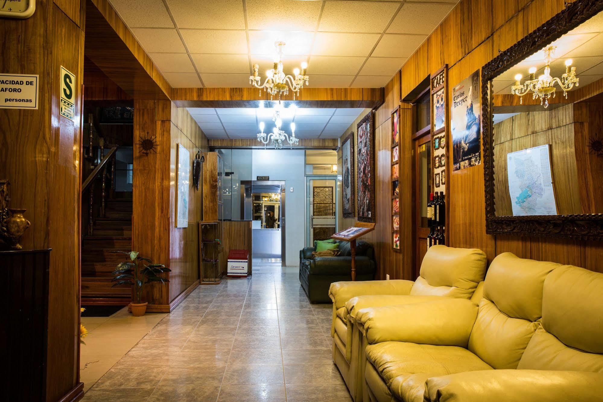 פונו Kaaro Hotel El Buho מראה חיצוני תמונה